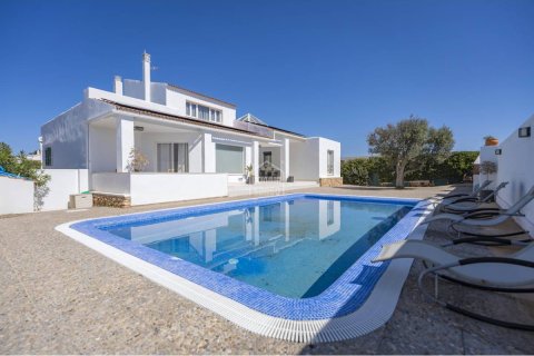 Huvila Cala En Blanes, Menorca, Espanja 5 makuuhuonetta, 400 m2 No. 164695