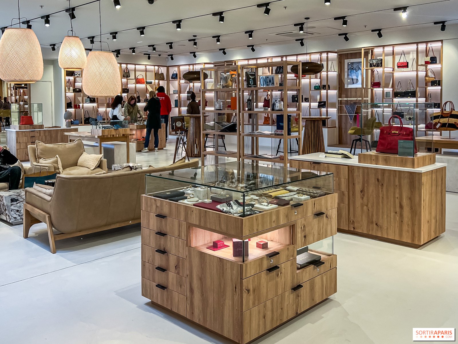 Propiedad comercial en Ciudad Vieja, Barcelona, España 137 m2 No. 166192