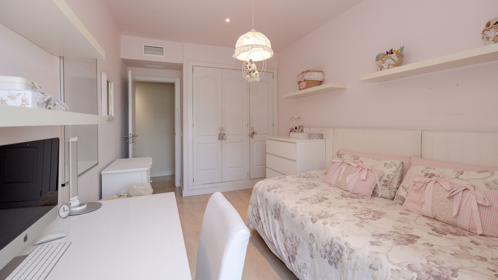 Huoneisto Marbella, Malaga, Espanja 3 makuuhuonetta, 128 m2 No. 166187