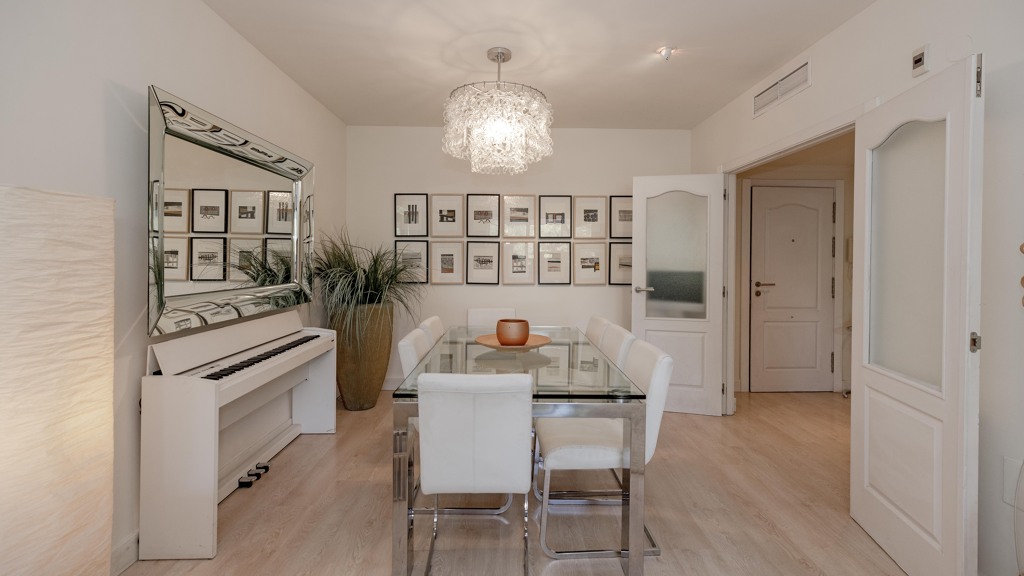 Huoneisto Marbella, Malaga, Espanja 3 makuuhuonetta, 128 m2 No. 166187