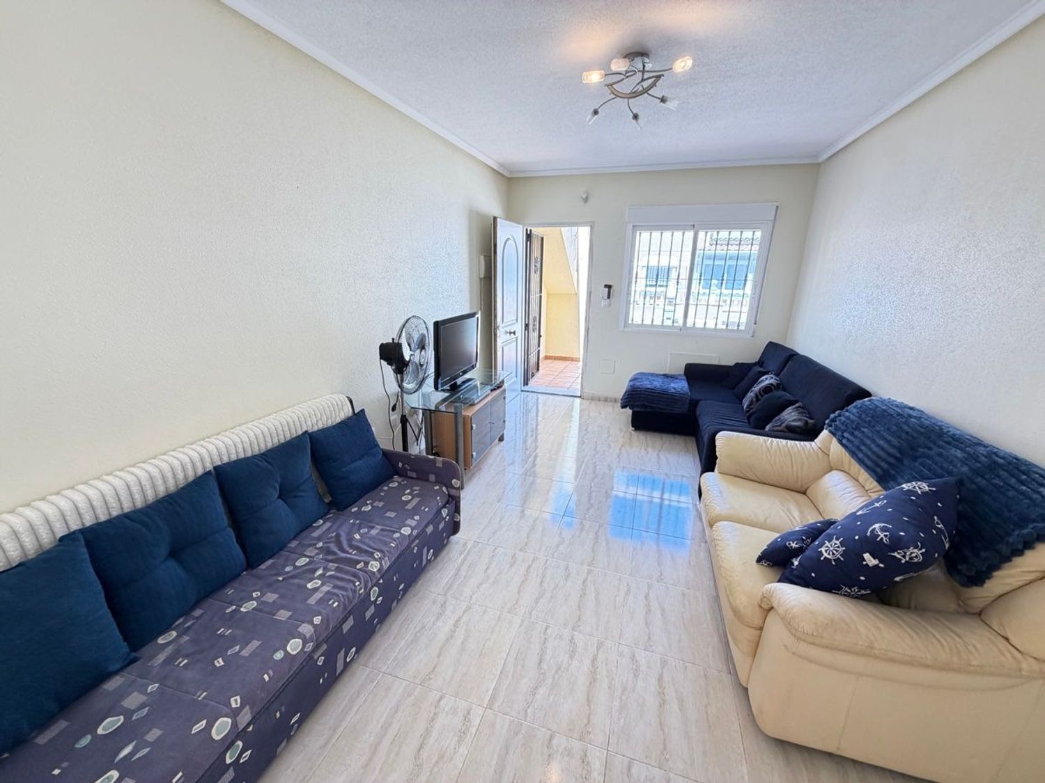 Huoneisto Los Dolses, Alicante, Espanja 2 makuuhuonetta, 80 m2 No. 181145