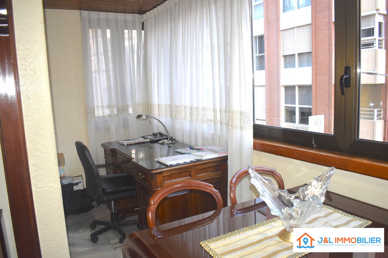 Apartment à Alicante, Espagne 3 chambres, 167 m2 No. 196448