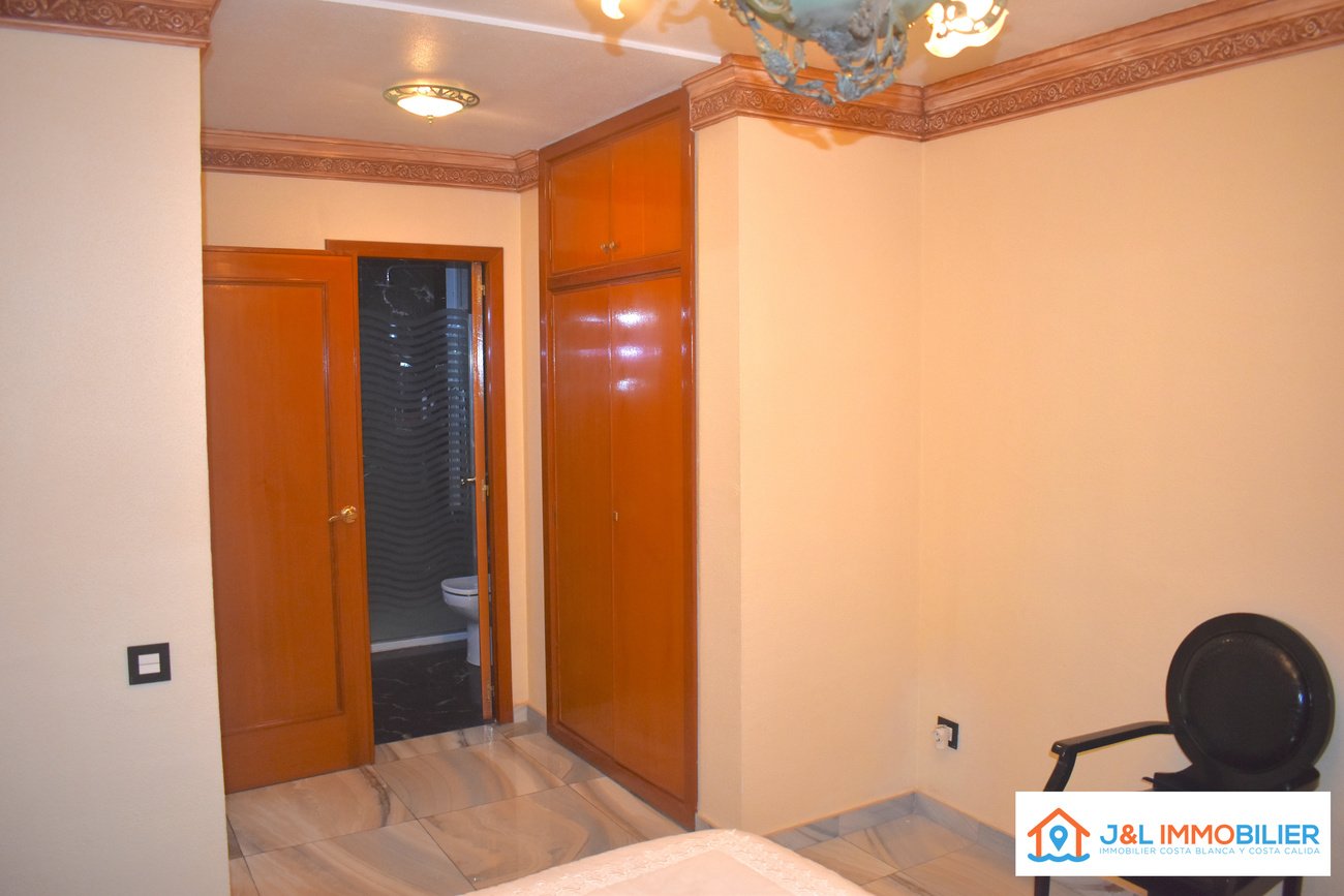 Apartment à Alicante, Espagne 3 chambres, 167 m2 No. 196448