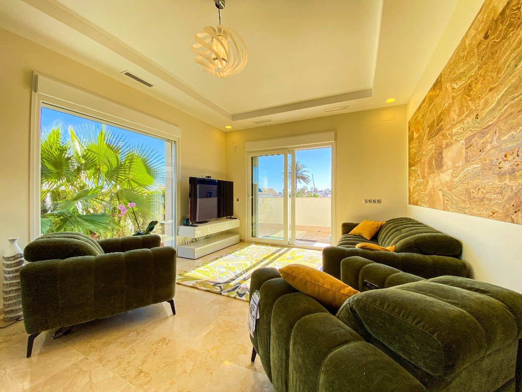 Villa La Zenia, Alicante, Spānijā 4 istabas, 307 m2 Nr. 144812
