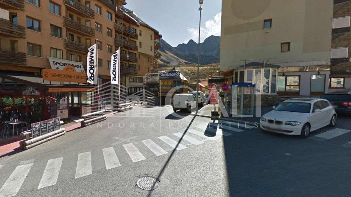 Propiedad comercial en Principado De Andorra (Ninguna Poblacion Tiene C.P.), Lérida, España 199 m2 No. 156737