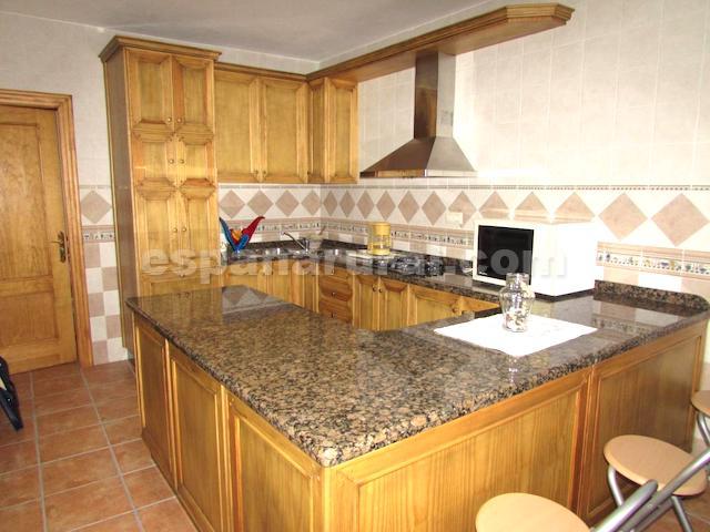 Villa i Bedar, Almeria, Spanien 7 sovrum, 500 kvm. Nr. 78033