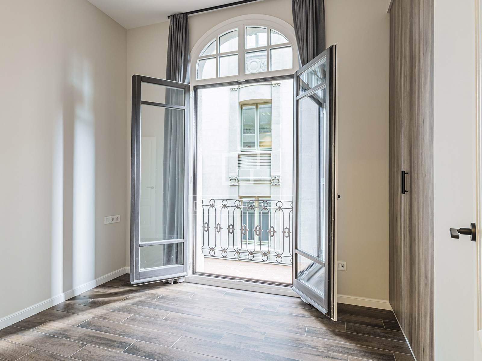 Wohnung in Barcelona, Spanien 3 Schlafzimmer, 119 m2 Nr. 164883