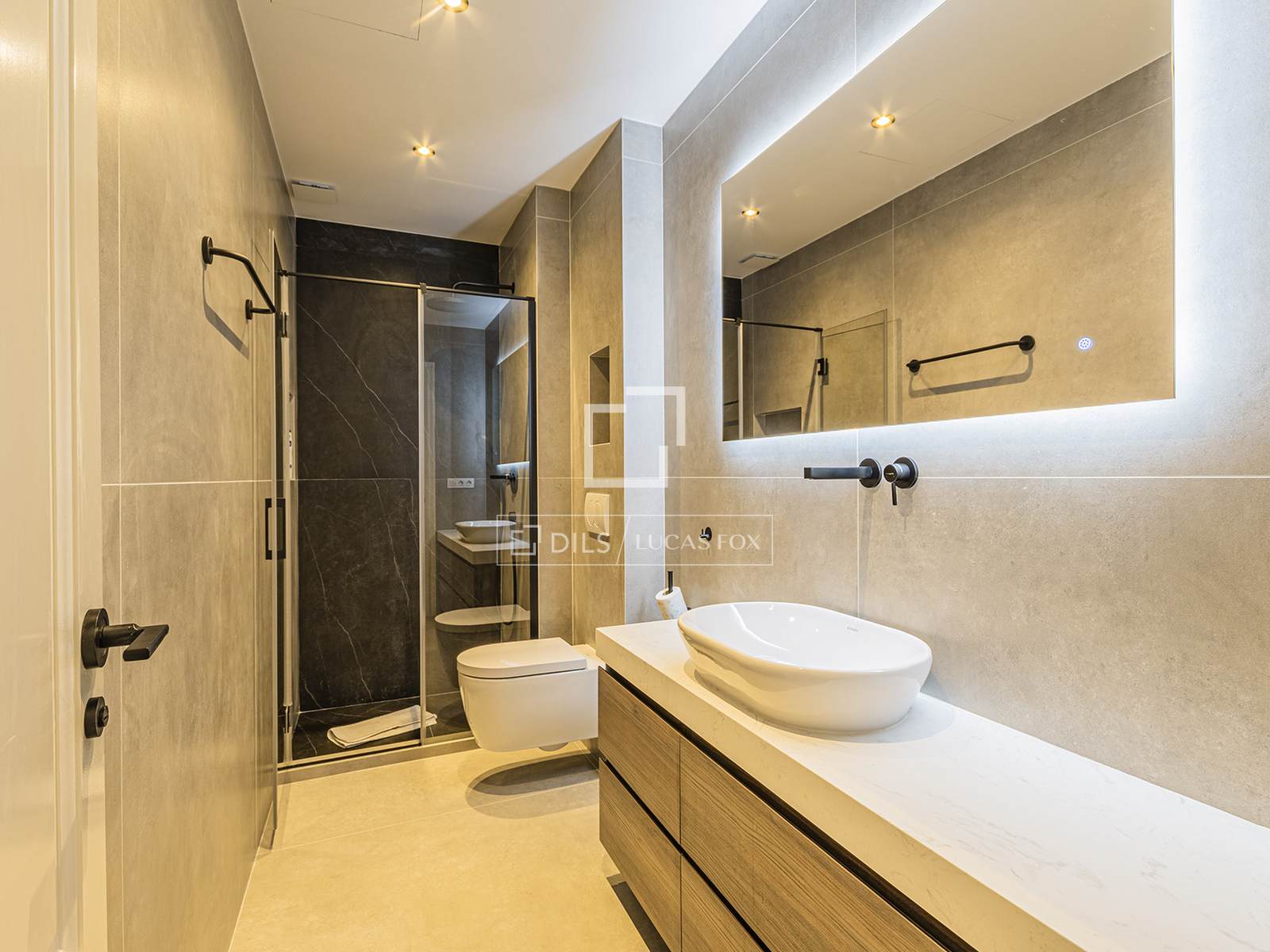 Wohnung in Barcelona, Spanien 3 Schlafzimmer, 119 m2 Nr. 164883