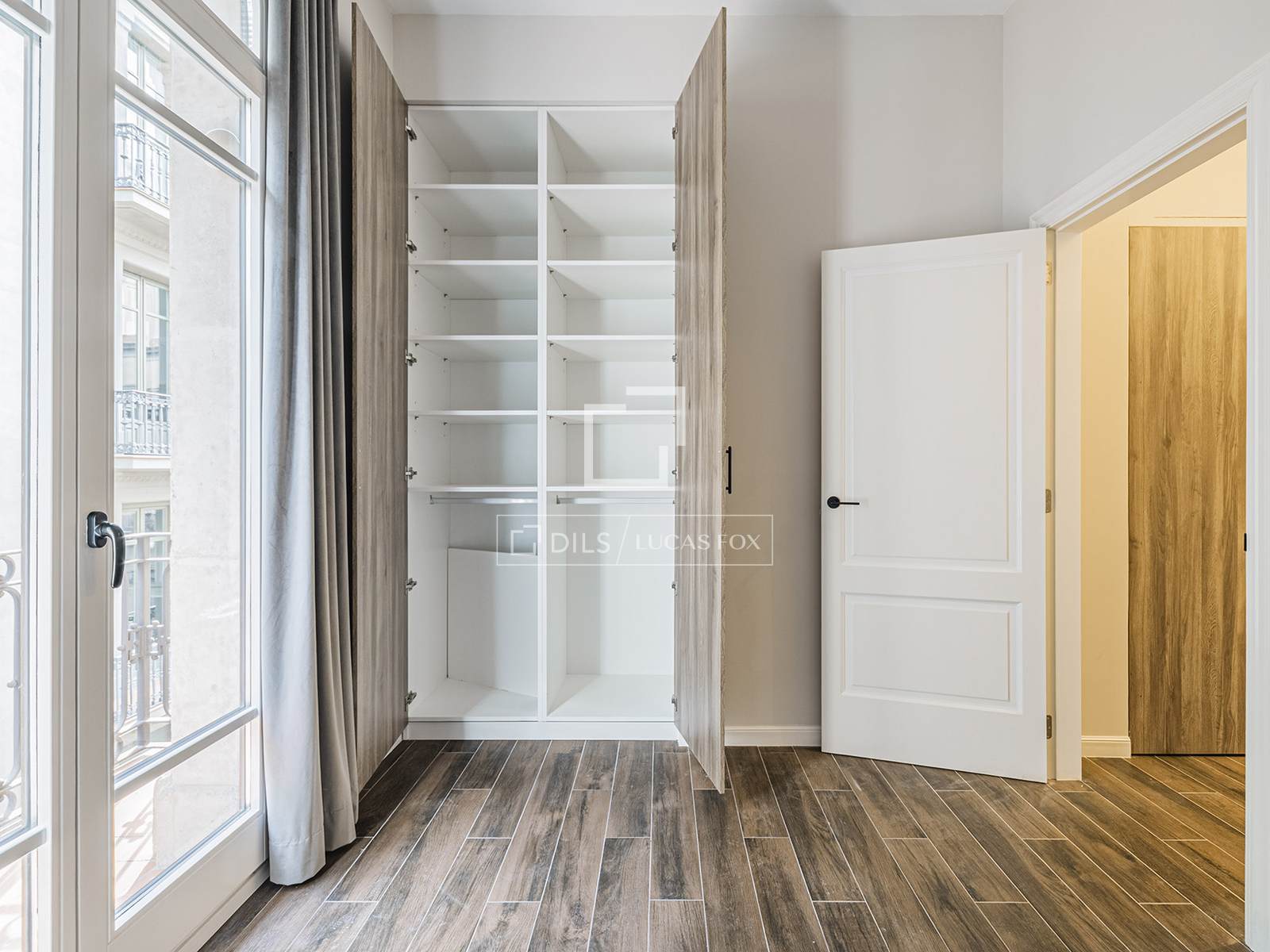 Wohnung in Barcelona, Spanien 3 Schlafzimmer, 119 m2 Nr. 164883