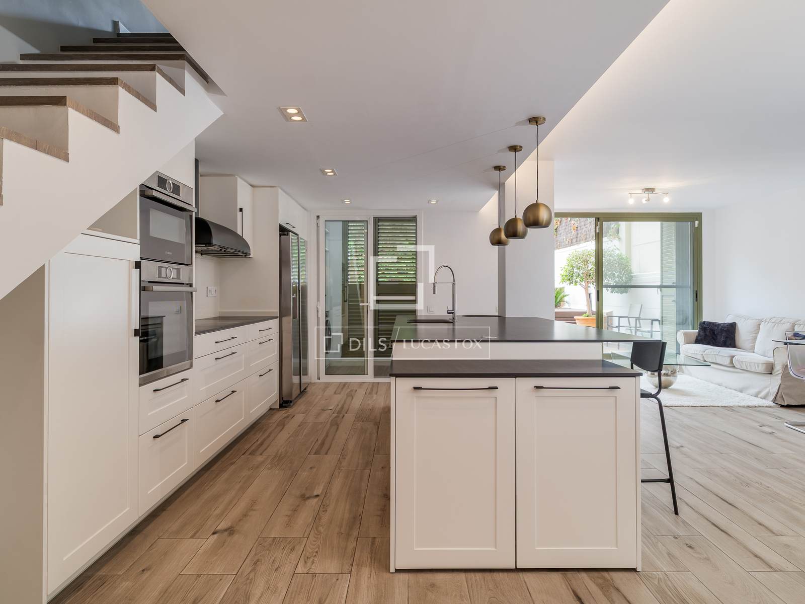 Apartamento en Barcelona, España 3 dormitorios, 135 m2 No. 164881