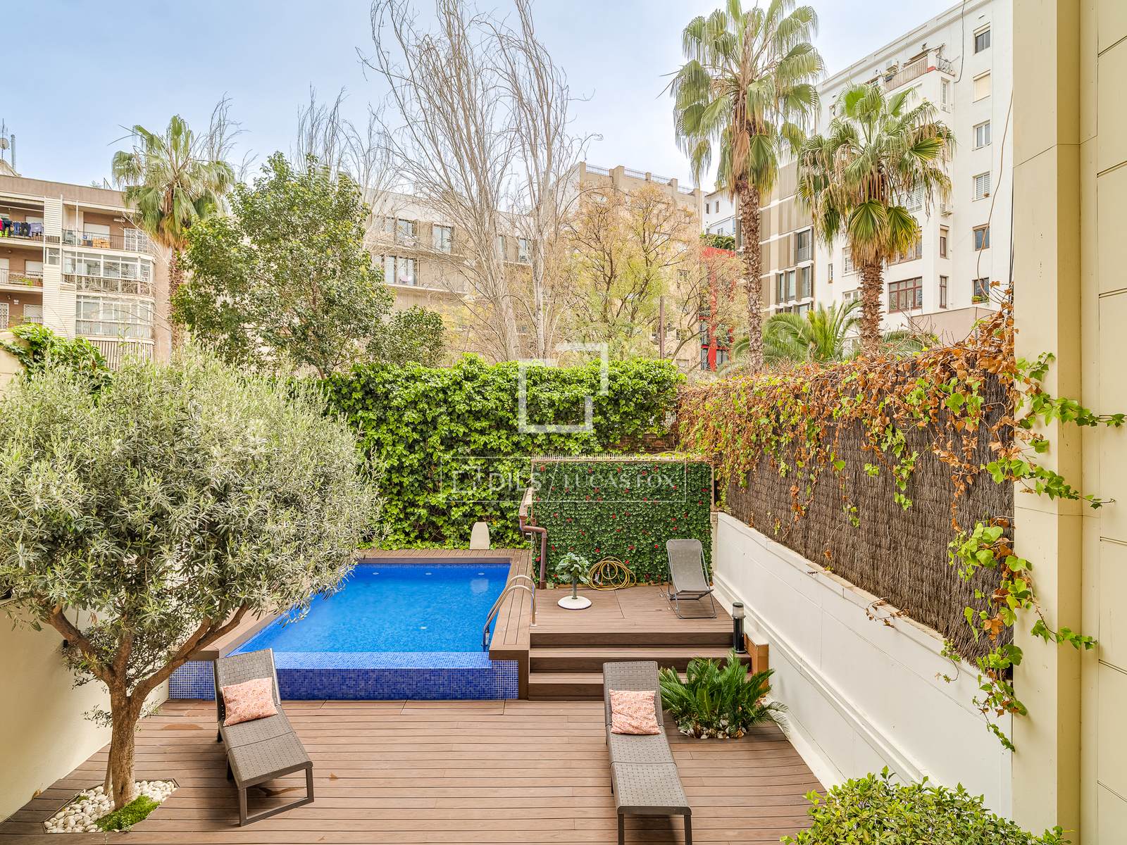Apartamento en Barcelona, España 3 dormitorios, 135 m2 No. 164881
