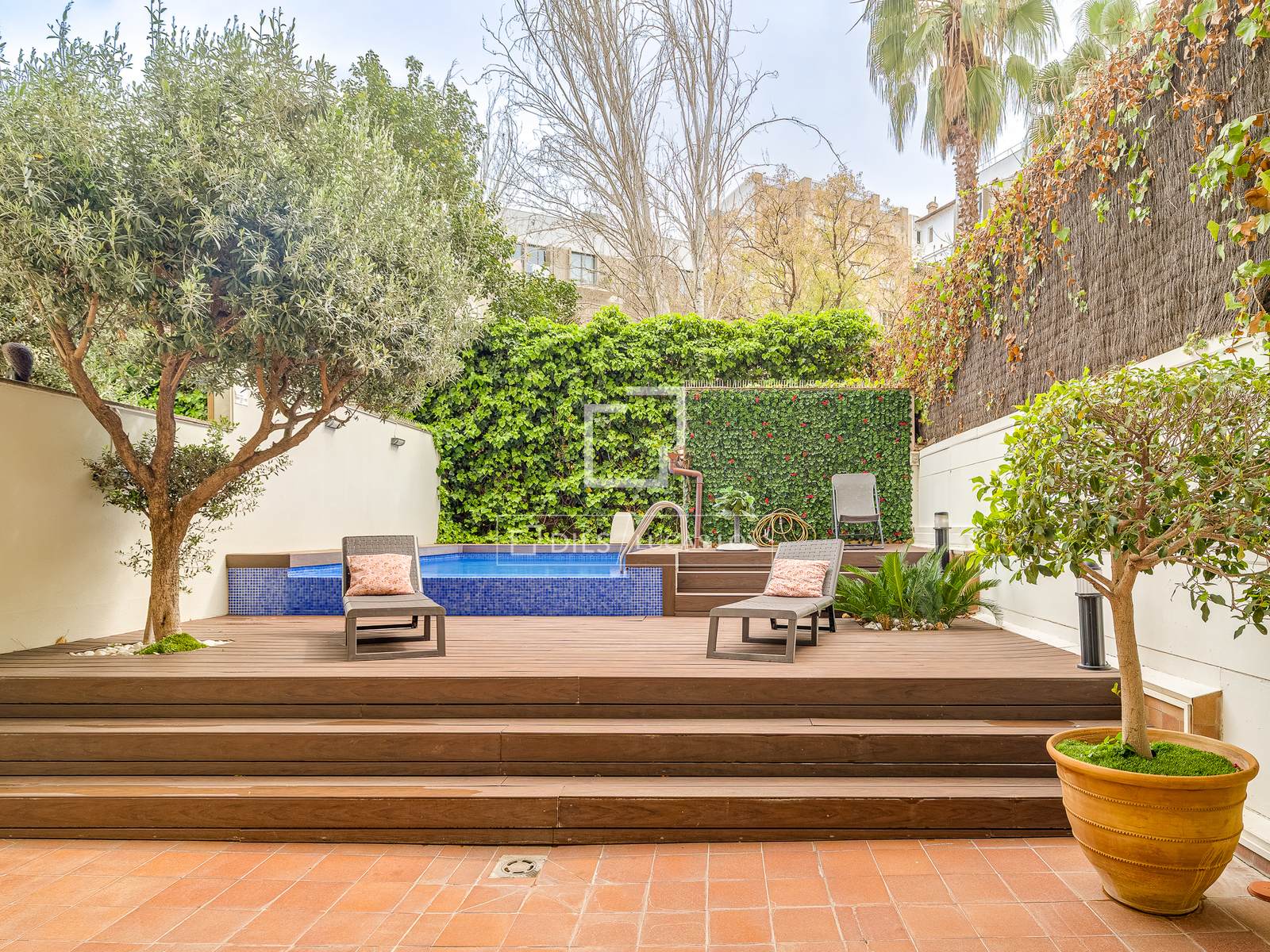 Apartamento en Barcelona, España 3 dormitorios, 135 m2 No. 164881