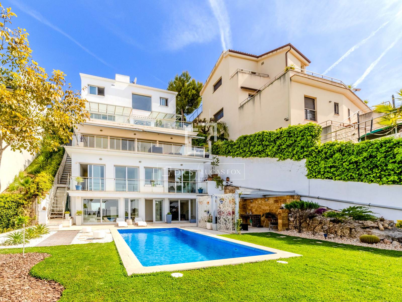 Villa in Sitges, Barcelona, Spanien 5 Schlafzimmer, 448 m2 Nr. 164886