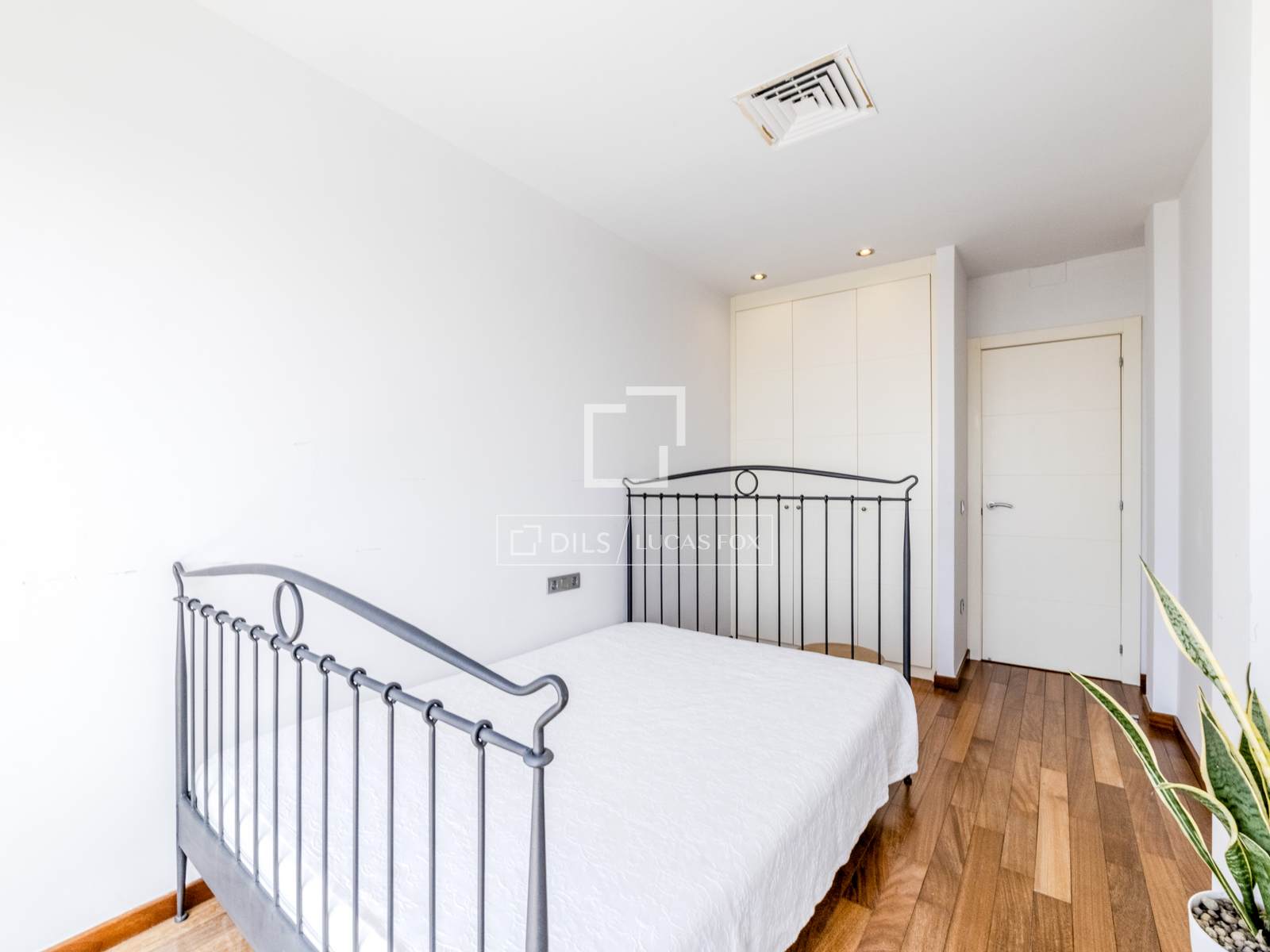 Villa in Sitges, Barcelona, Spanien 5 Schlafzimmer, 448 m2 Nr. 164886