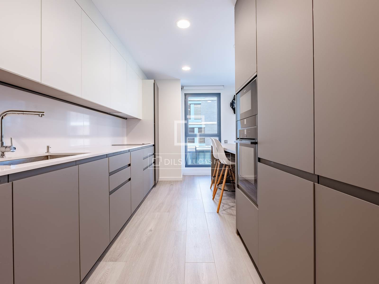 Apartment à Esplugues de Llobregat, Barcelona, Espagne 3 chambres, 120 m2 No. 164882