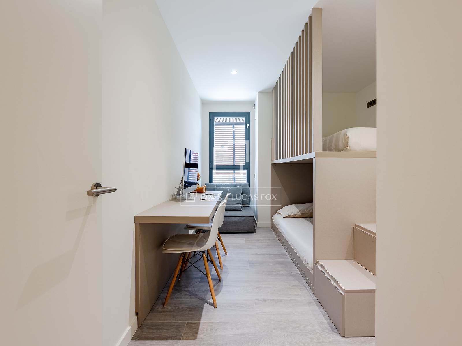 Apartment à Esplugues de Llobregat, Barcelona, Espagne 3 chambres, 120 m2 No. 164882