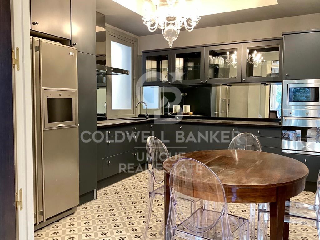 Apartment à Madrid, Espagne 3 chambres, 115 m2 No. 179055
