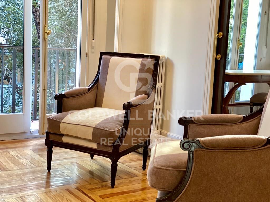 Apartment à Madrid, Espagne 3 chambres, 115 m2 No. 179055