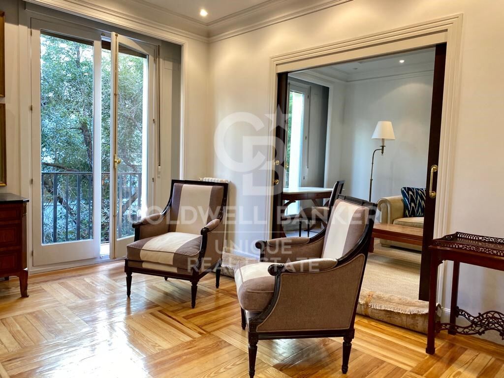 Apartment à Madrid, Espagne 3 chambres, 115 m2 No. 179055