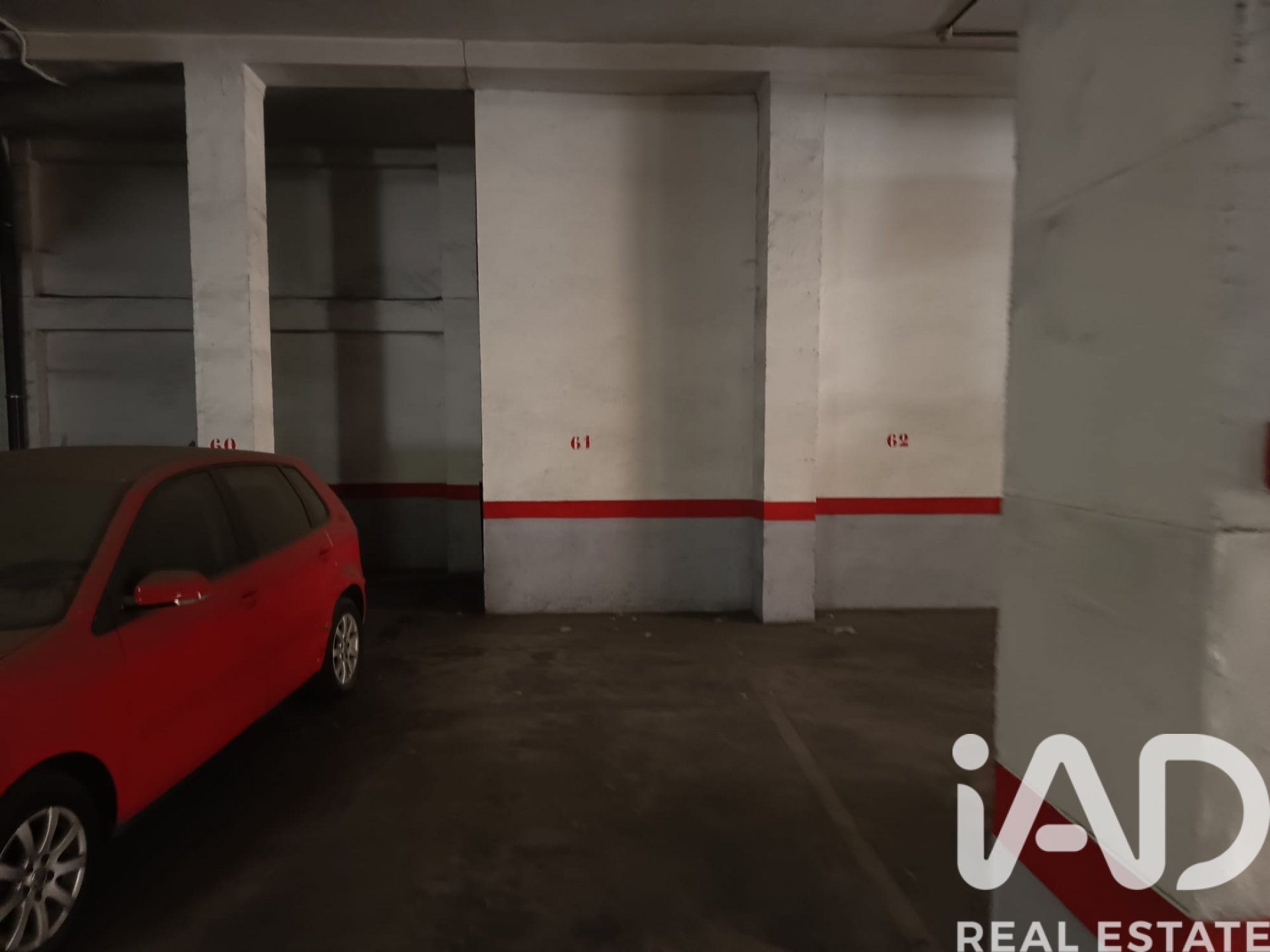 Autotallit Madrid, Espanja 14.5 m2 No. 184707