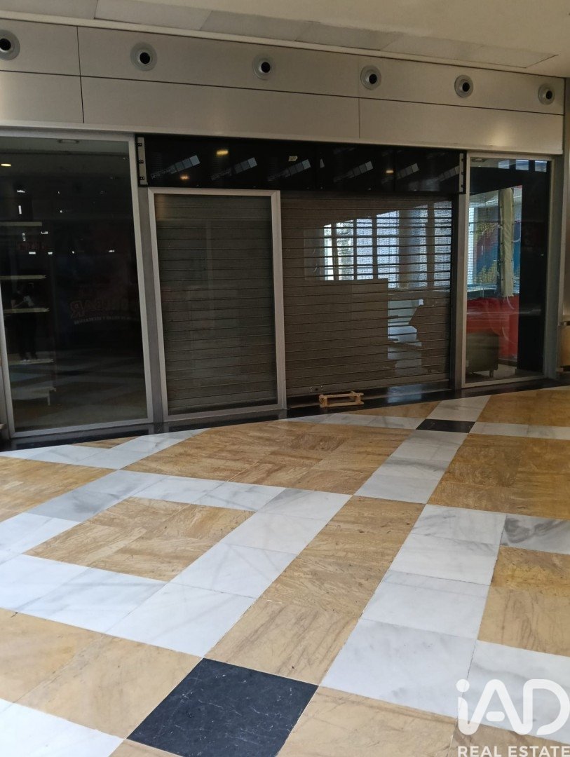 Commercial property in Rivas-Vaciamadrid, Madrid, Spain 1 bedroom, 209 sq.m. No. 188494