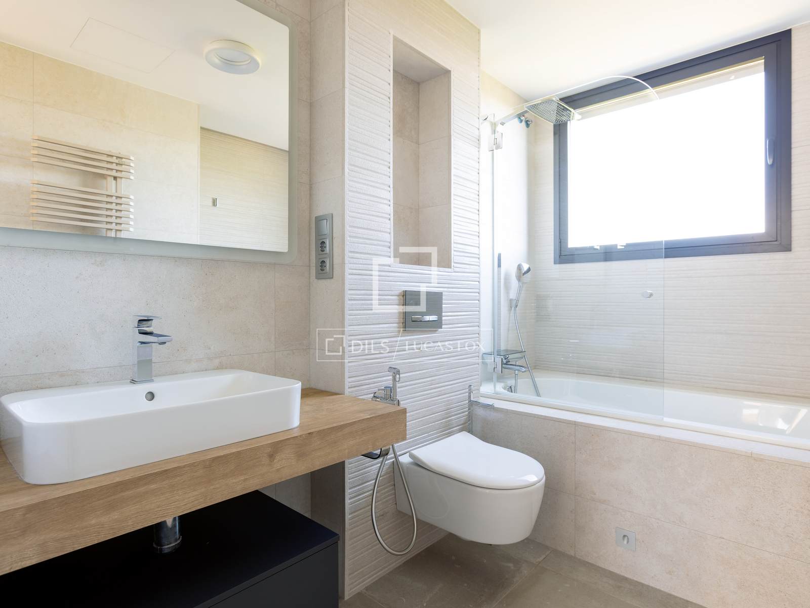 Villa à Montgat, Barcelona, Espagne 6 chambres, 355 m2 No. 150367