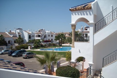 Townhouse in Villamartin, Alicante, Spain 2 bedrooms, 87 sq.m. No. 189359