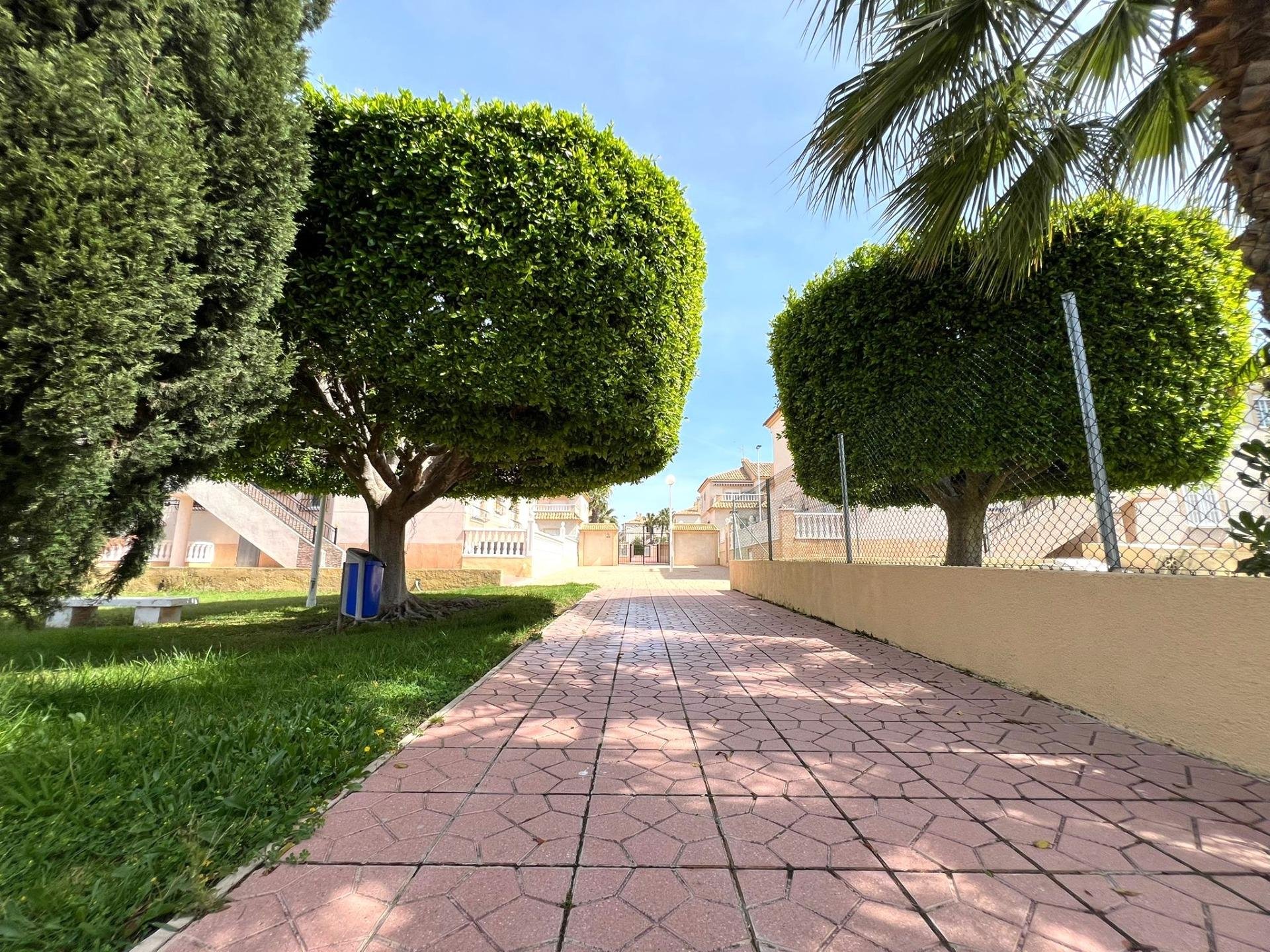 Bungalow i Torrevieja, Alicante, Spanien 2 sovrum, 55 kvm. Nr. 189362