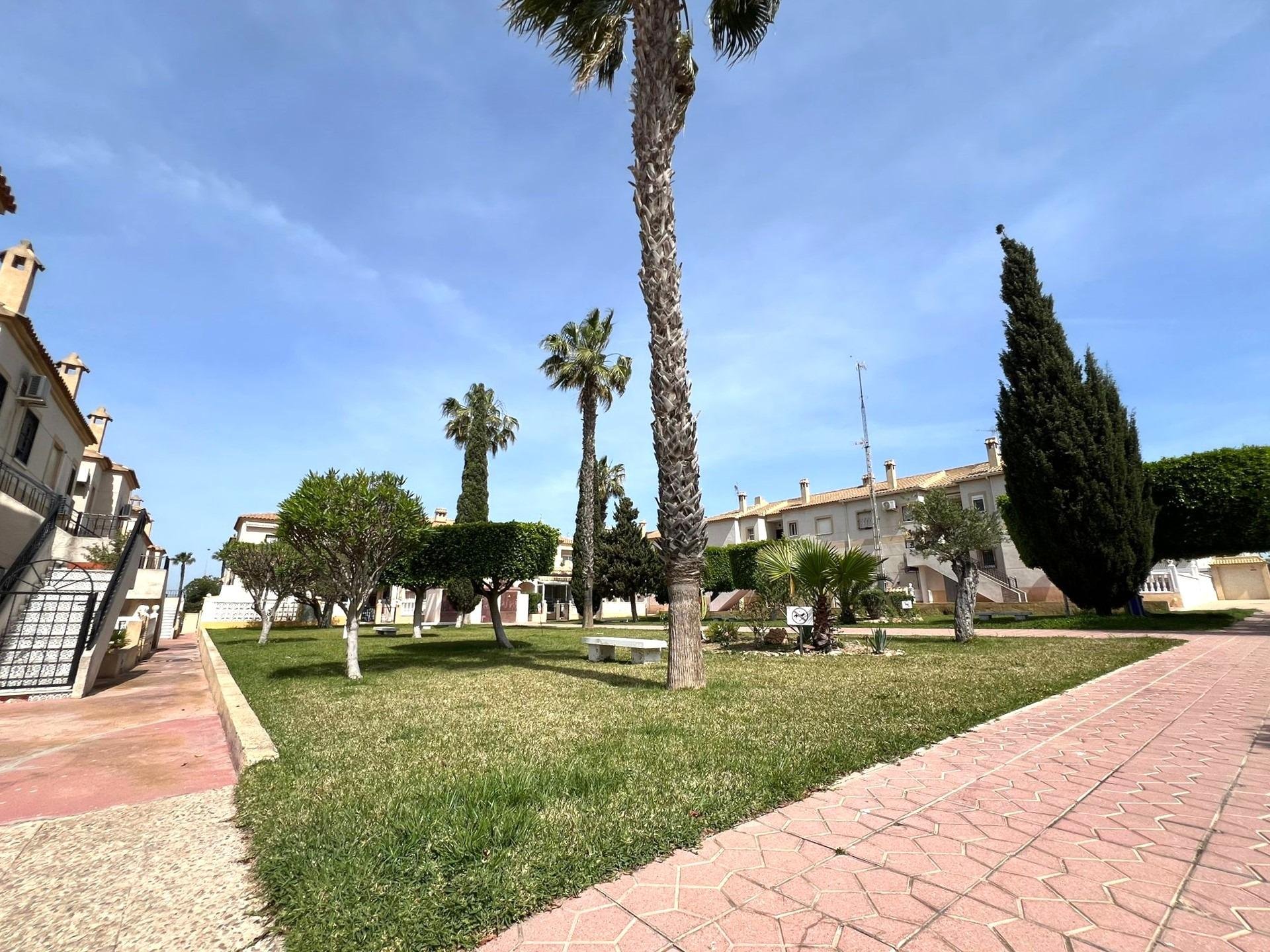 Bungalow i Torrevieja, Alicante, Spanien 2 sovrum, 55 kvm. Nr. 189362