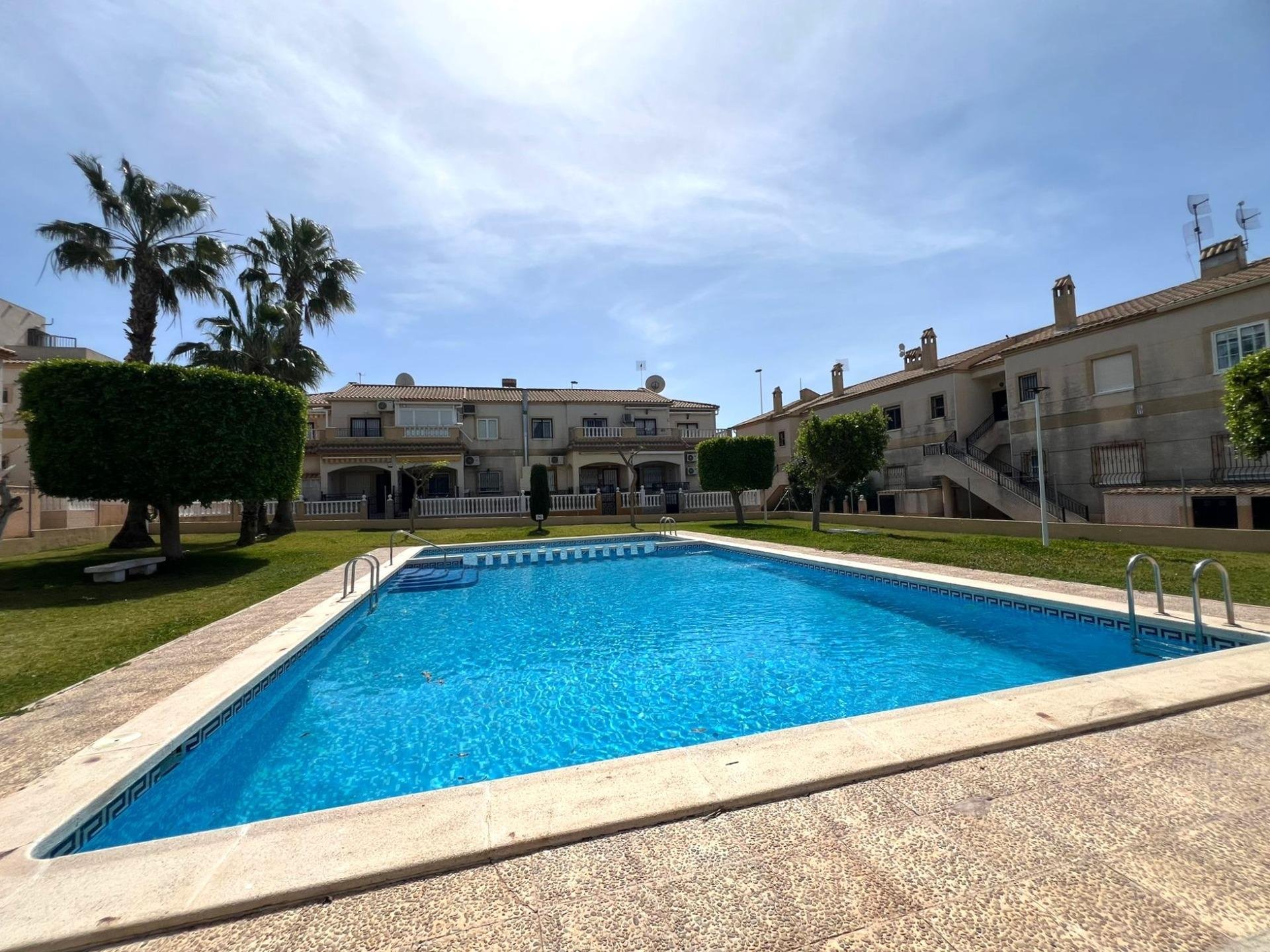 Bungalow i Torrevieja, Alicante, Spanien 2 sovrum, 55 kvm. Nr. 189362