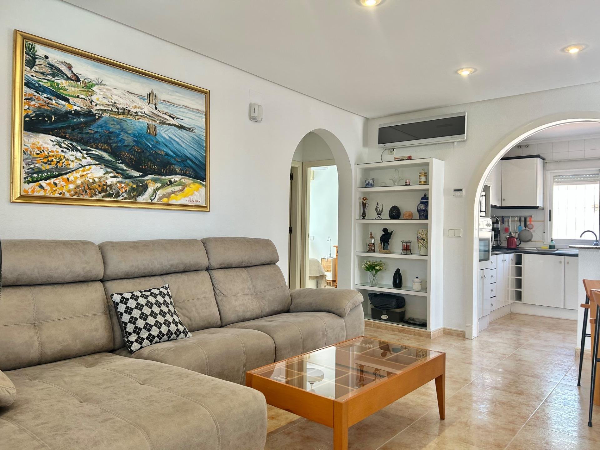 Villa à Torrevieja, Alicante, Espagne 3 chambres, 115 m2 No. 189358