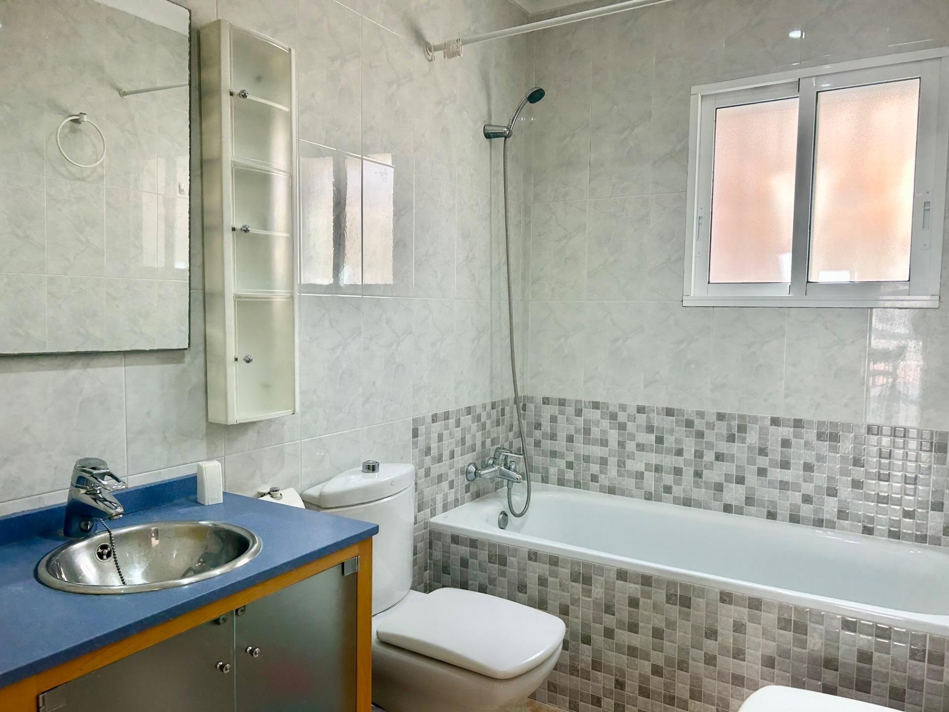 Villa à Torrevieja, Alicante, Espagne 3 chambres, 115 m2 No. 189358
