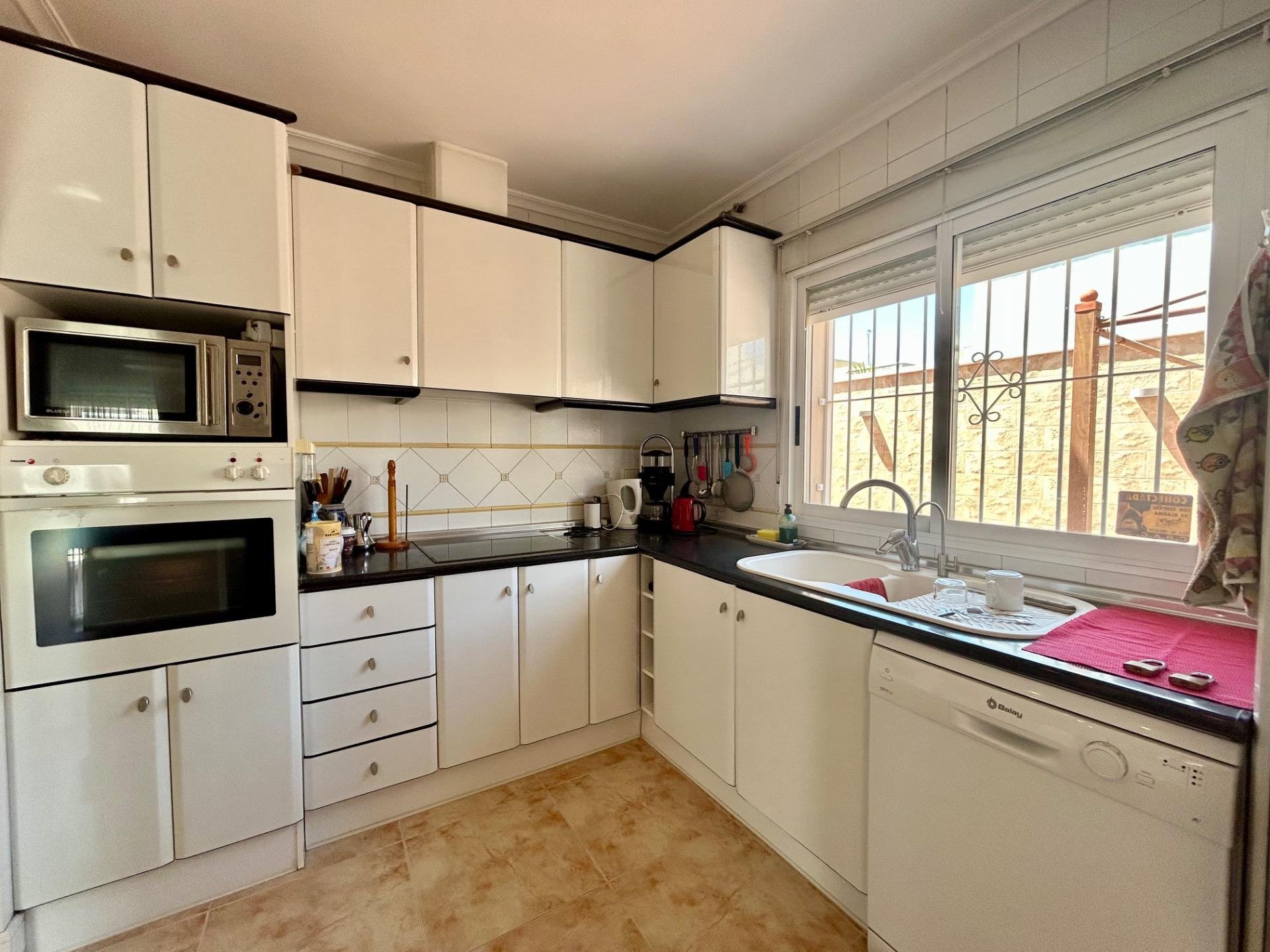Villa à Torrevieja, Alicante, Espagne 3 chambres, 115 m2 No. 189358