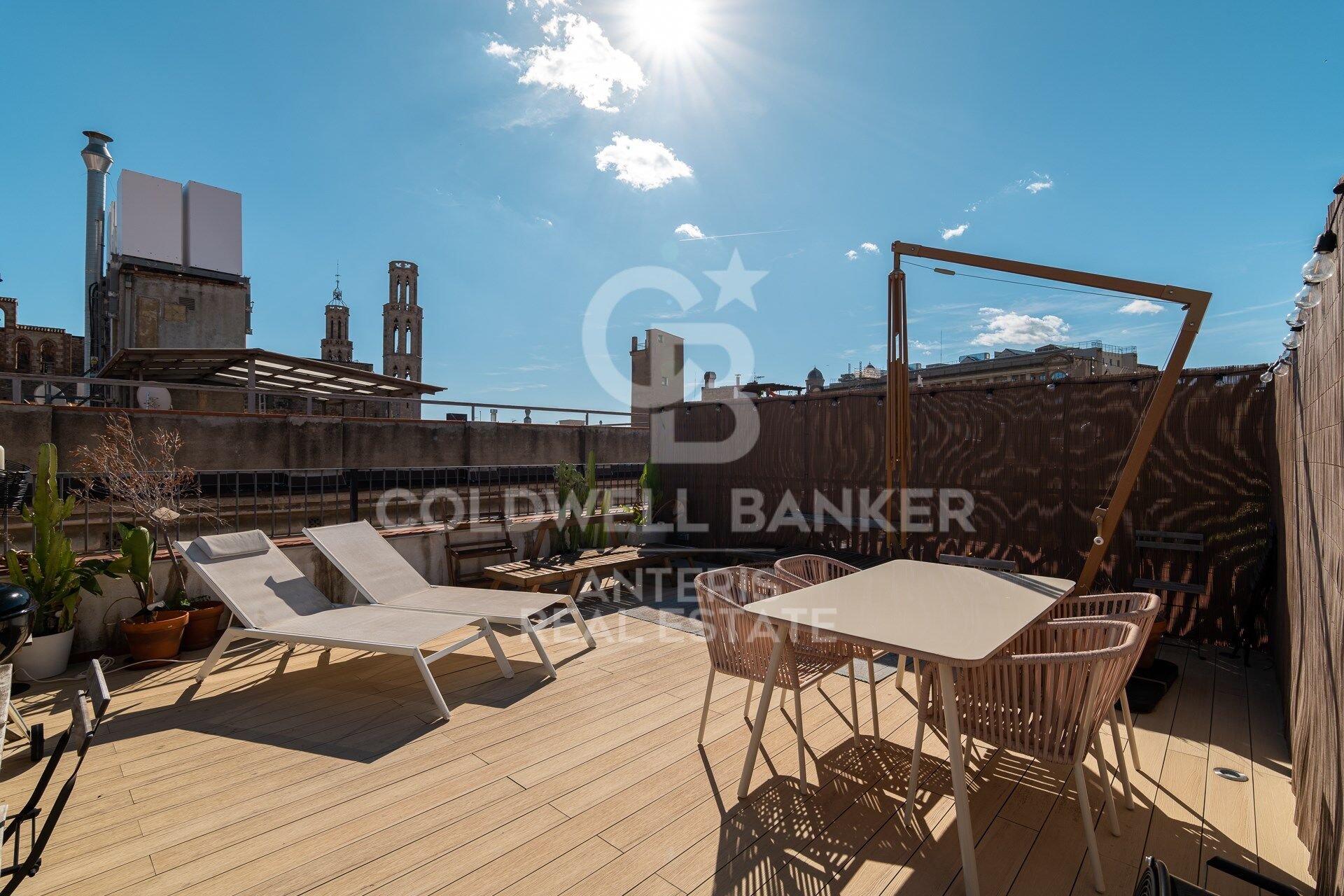Kattohuoneisto Barcelona, Espanja 2 makuuhuonetta, 172 m2 No. 157338