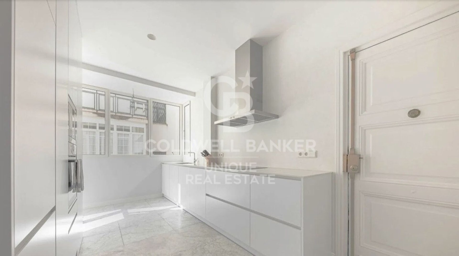 Apartament w Madrid, Hiszpania 3 sypialnie, 204 mkw. nr 157342