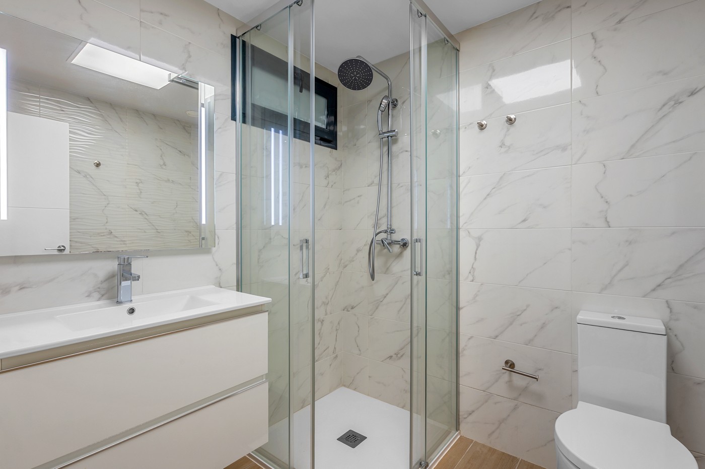Huoneisto Alicante, Espanja 2 makuuhuonetta, 87 m2 No. 193754