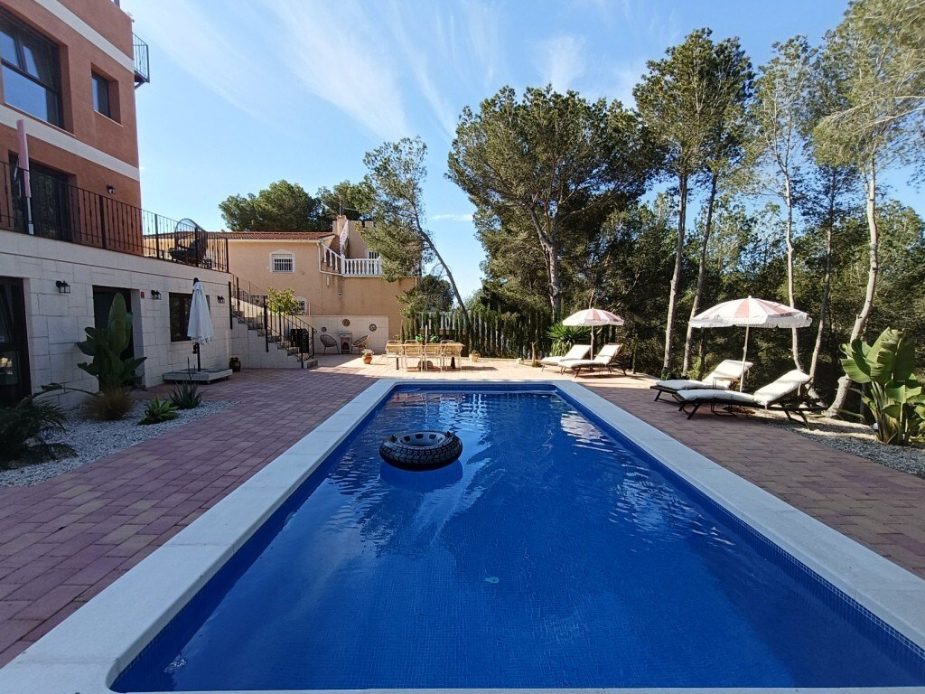 Villa en Pinar De Campoverde, Alicante, España 5 dormitorios, 256 m2 No. 193756