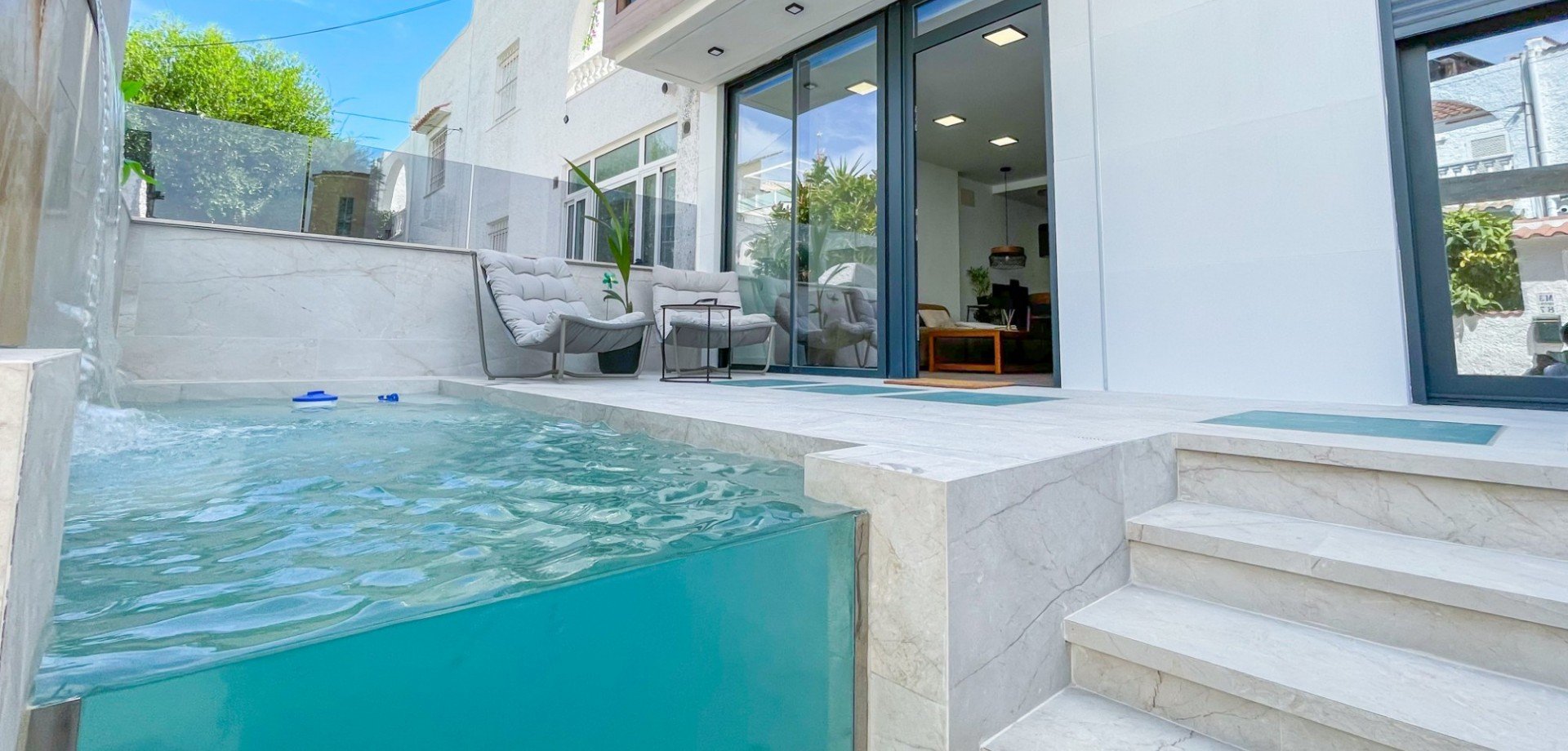 Townhouse à Torrevieja, Alicante, Espagne 3 chambres, 160 m2 No. 193755