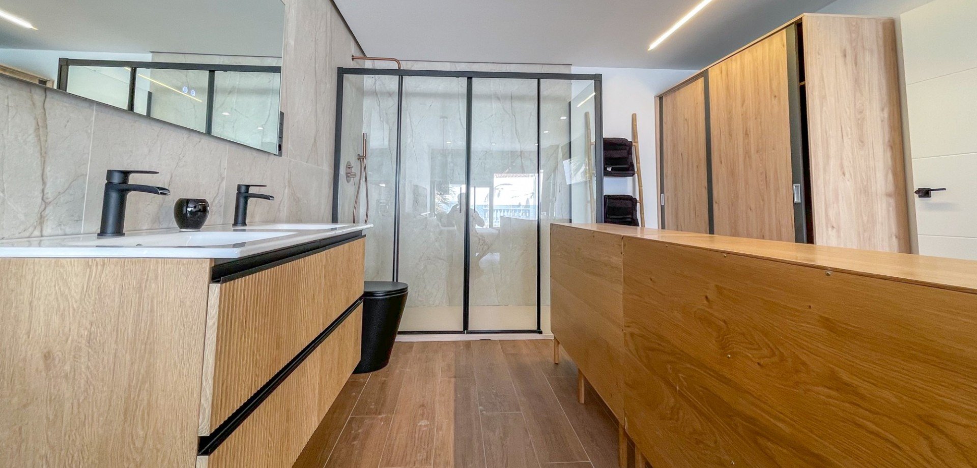 Townhouse à Torrevieja, Alicante, Espagne 3 chambres, 160 m2 No. 193755