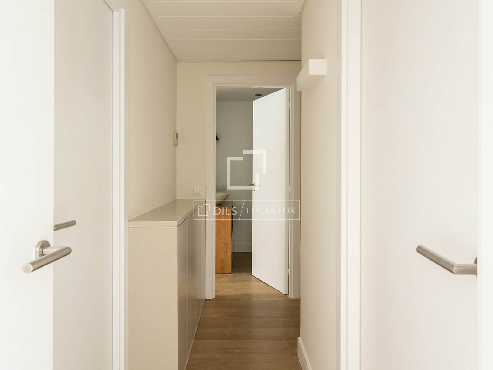 Apartment à Barcelona, Espagne 3 chambres, 103 m2 No. 192564