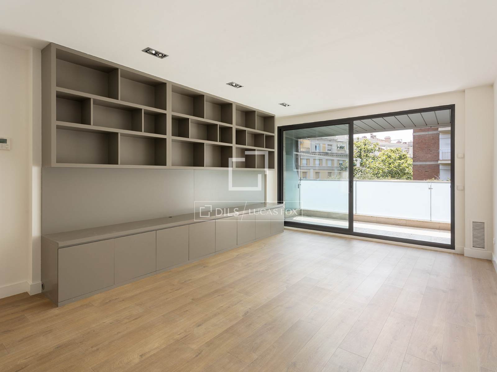 Apartment à Barcelona, Espagne 3 chambres, 103 m2 No. 192564