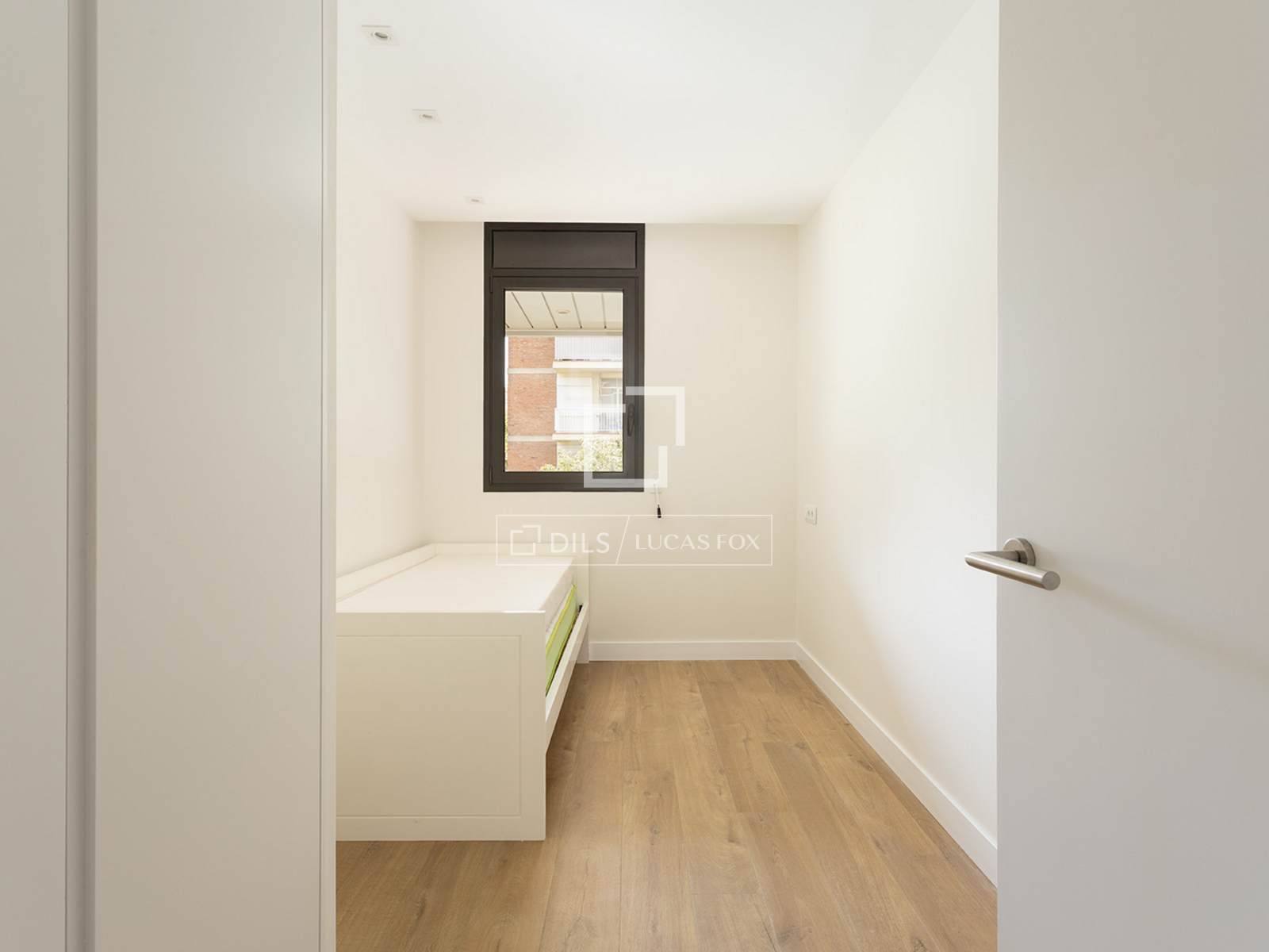 Apartment à Barcelona, Espagne 3 chambres, 103 m2 No. 192564