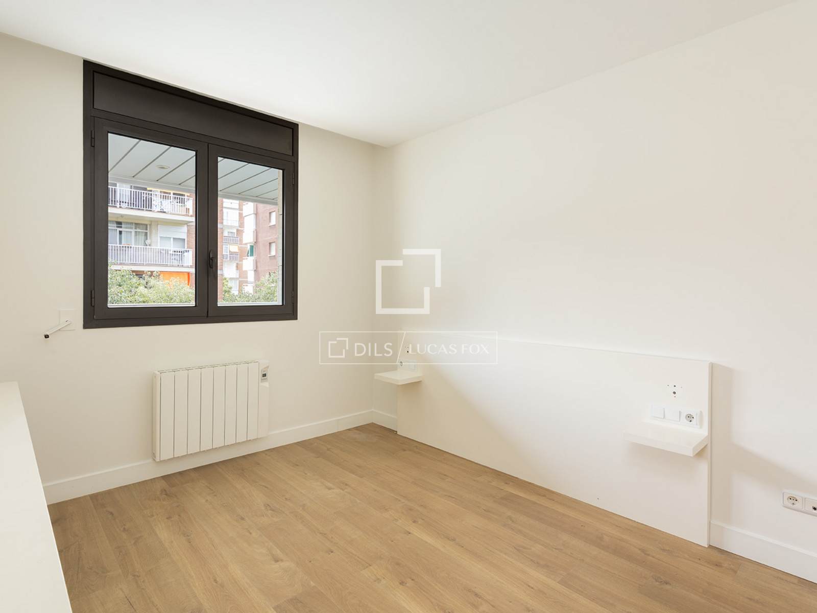 Apartment à Barcelona, Espagne 3 chambres, 103 m2 No. 192564