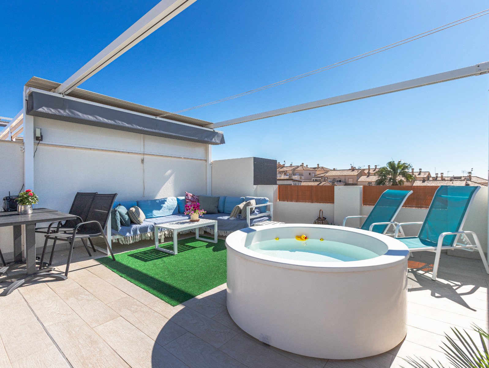 Bungalowi Torrevieja, Alicante, Espanja 2 makuuhuonetta, 61 m2 No. 156080