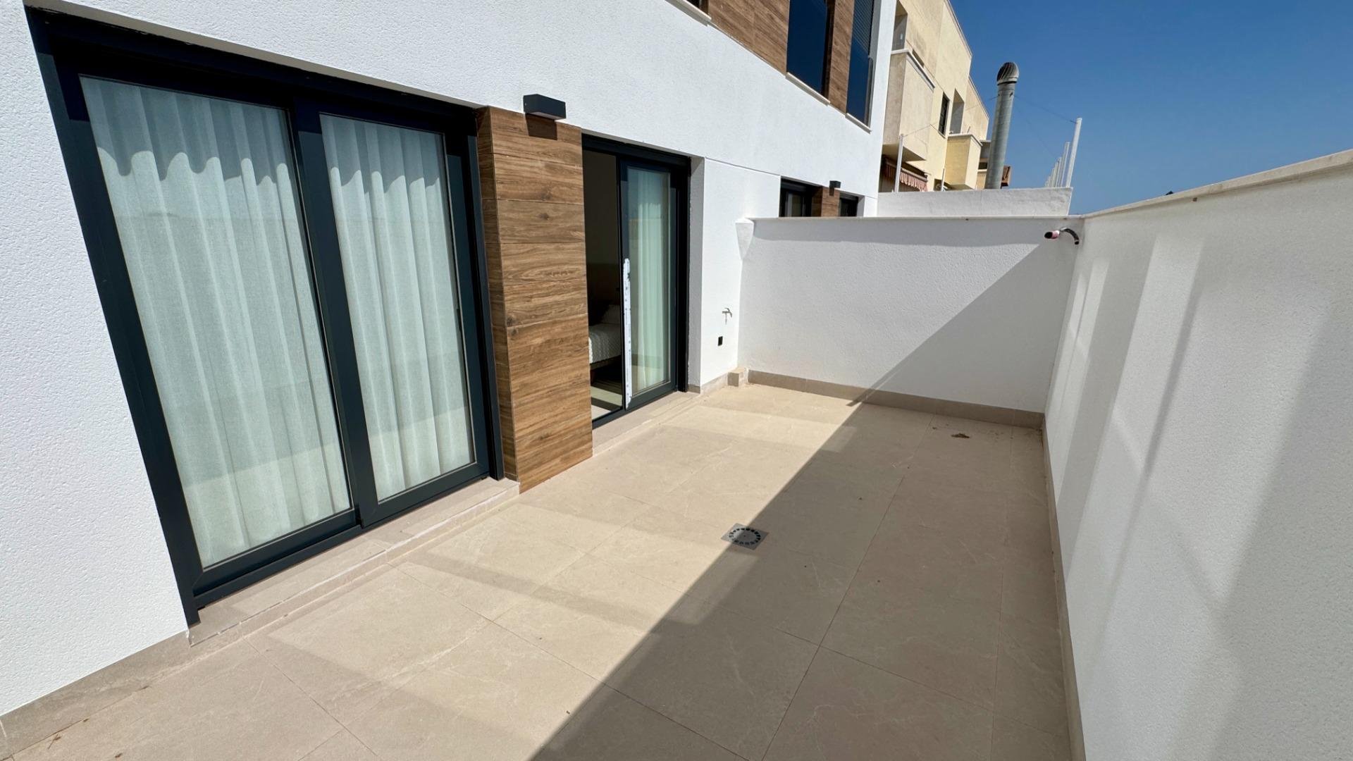 Bungalow i San Pedro del Pinatar, Murcia, Spanien 2 sovrum, 79 kvm. Nr. 156078