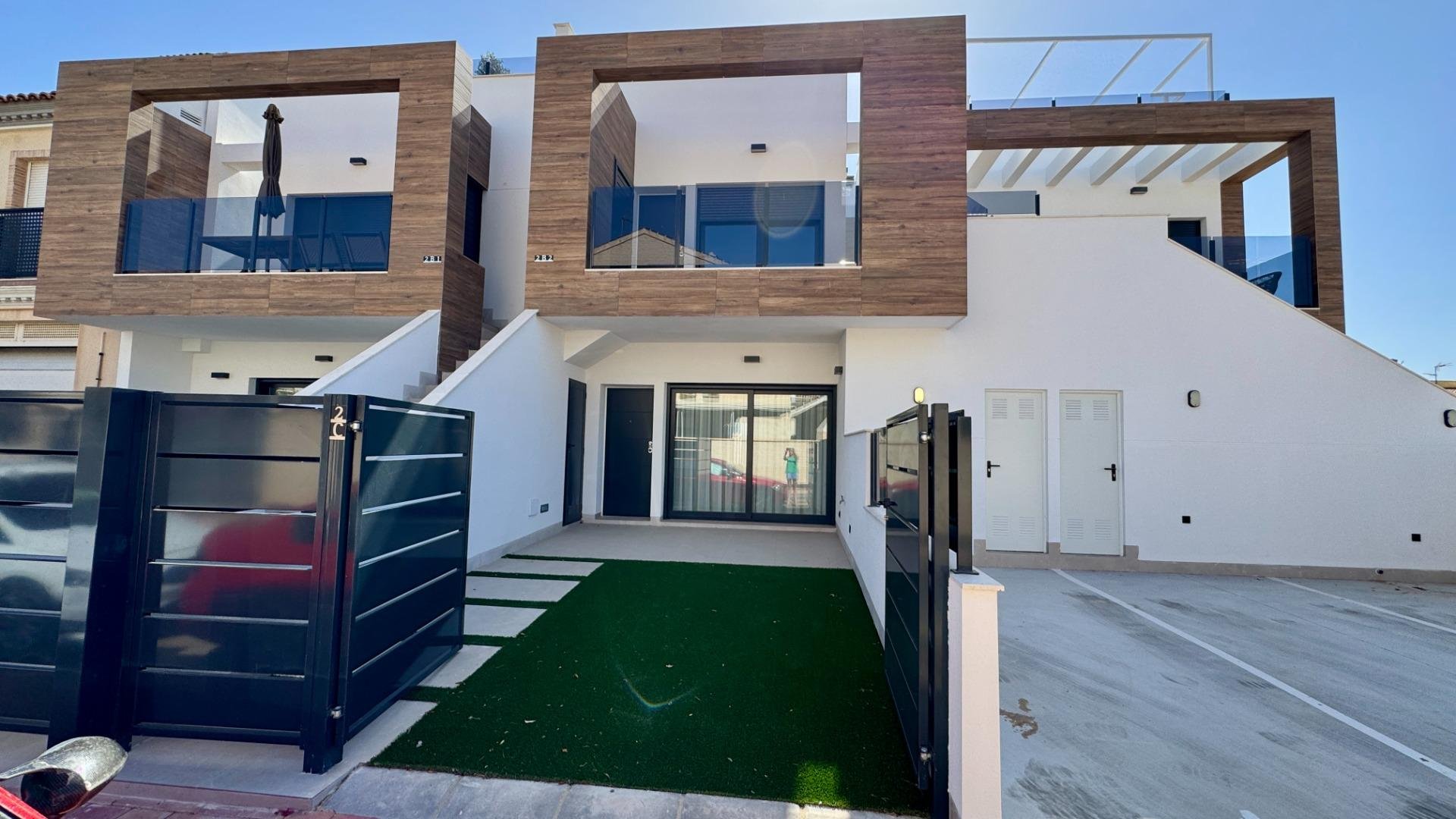 Bungalow i San Pedro del Pinatar, Murcia, Spanien 2 sovrum, 79 kvm. Nr. 156078