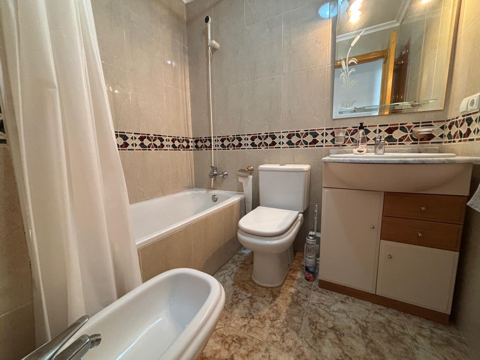 Wohnung in Torrevieja, Alicante, Spanien 3 Schlafzimmer,  Nr. 156082