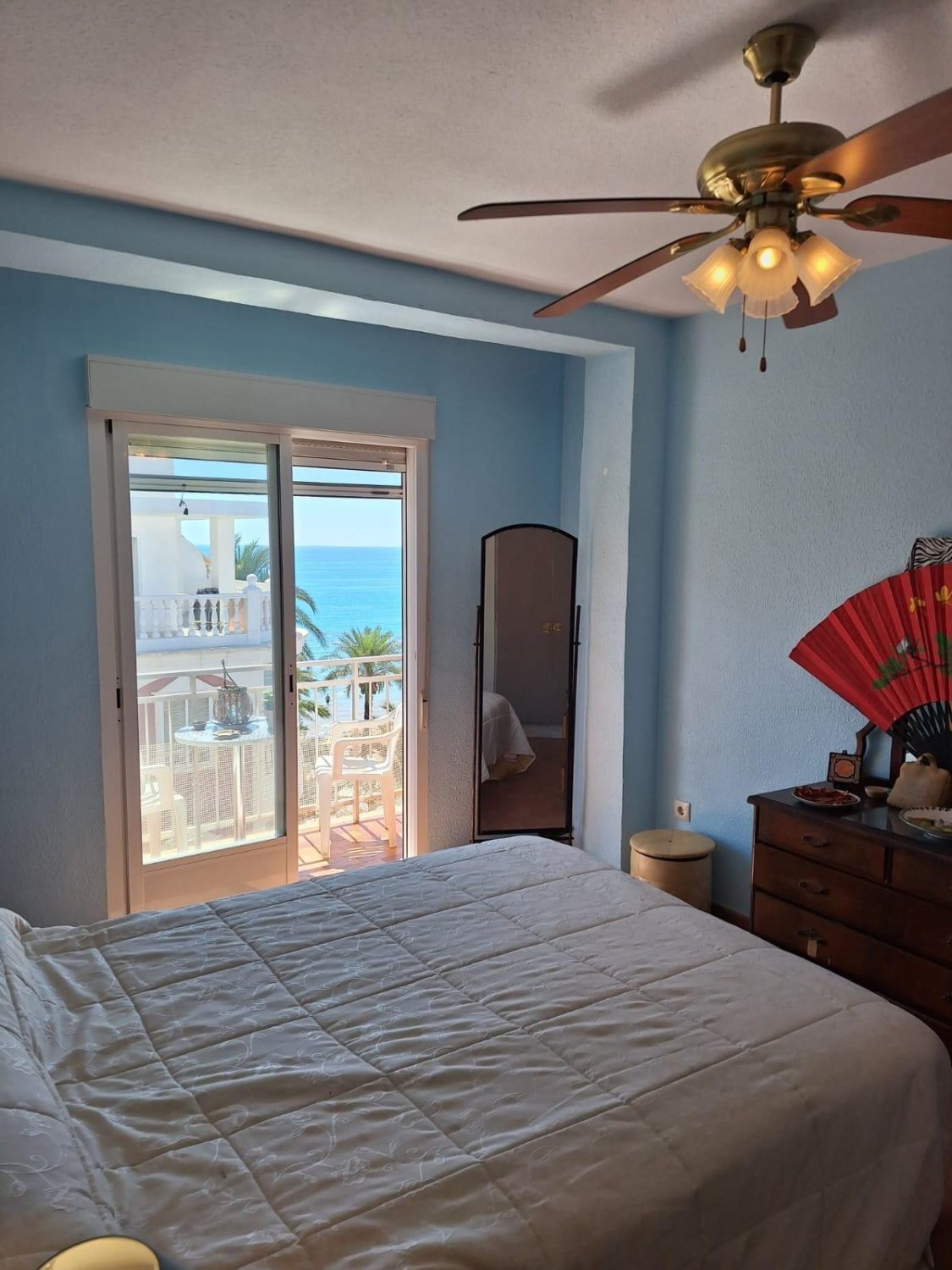 Wohnung in Torrevieja, Alicante, Spanien 4 Schlafzimmer, 85 m2 Nr. 137657