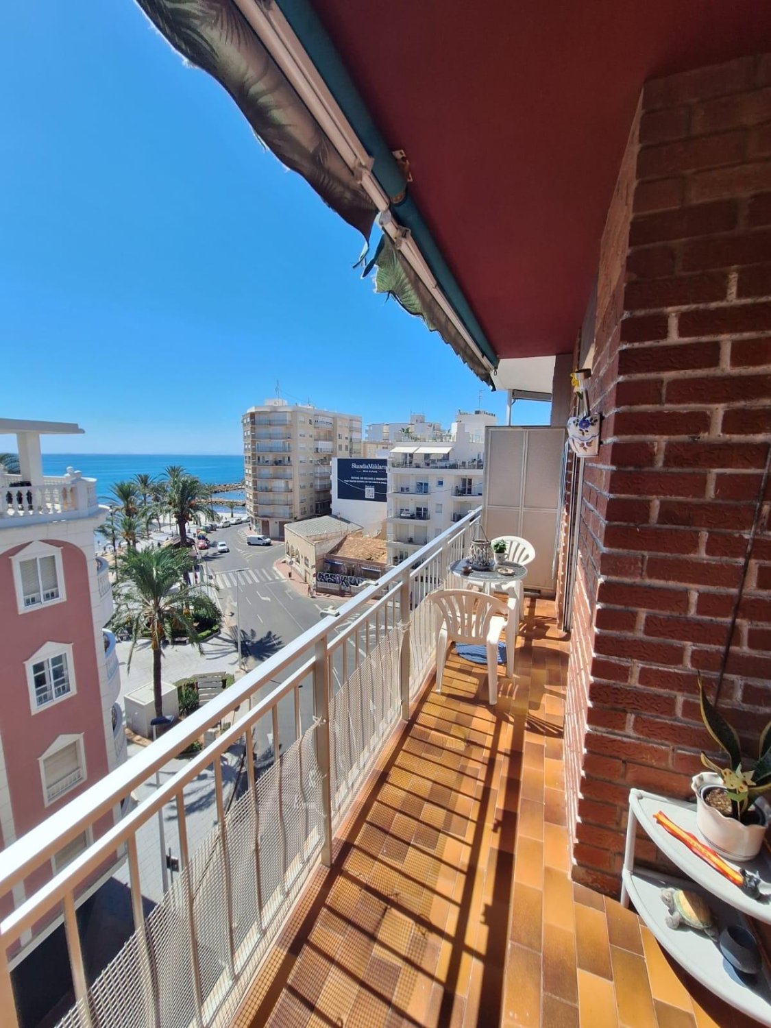 Wohnung in Torrevieja, Alicante, Spanien 4 Schlafzimmer, 85 m2 Nr. 137657