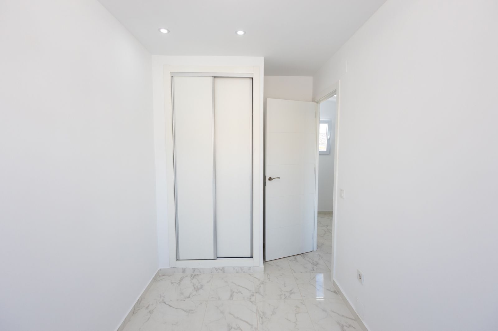 Сasa en Torrevieja, Alicante, España 78 m2 No. 181672